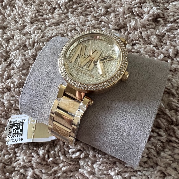 BRAND NEW Michael Kors Gold Watch - Picture 1 of 5